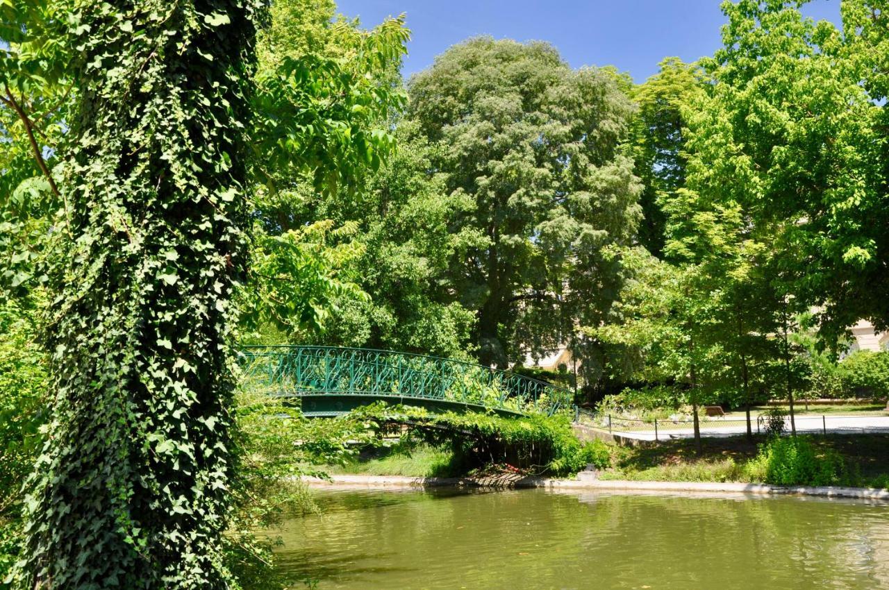 Romance Au Coeur De Bordeaux / Jardin Public Bagian luar foto